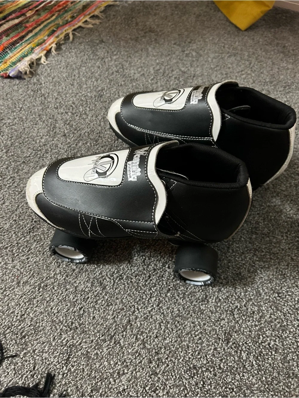 Men's Black & White Roller Skates  vnla skates like new men size 11 Tuxedo